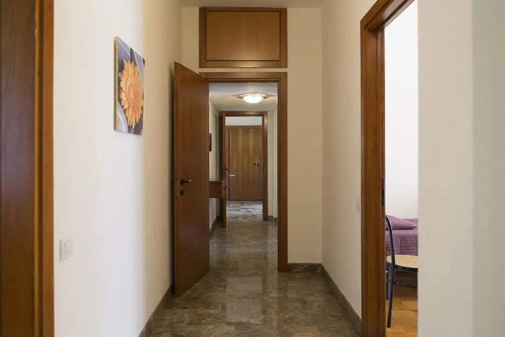 Fiera Monterosa 11 Apartment Milan